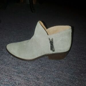 Lucky Brand Gray Heeled Boots